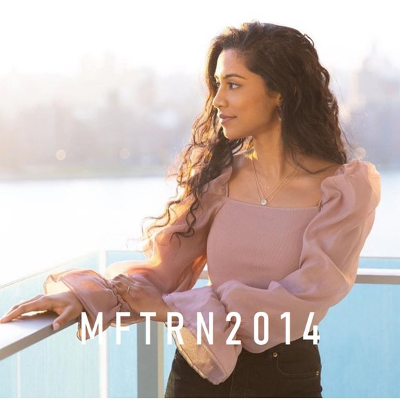 BLOGGER FAVE!!! ZARA Knit Top with Puff Sleeves* - Picture 7 of 16